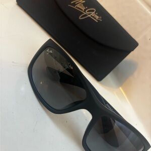 Maui Jim Black Polarized Sunglasses